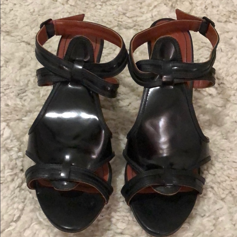 Elizabeth & James size 9 heels
